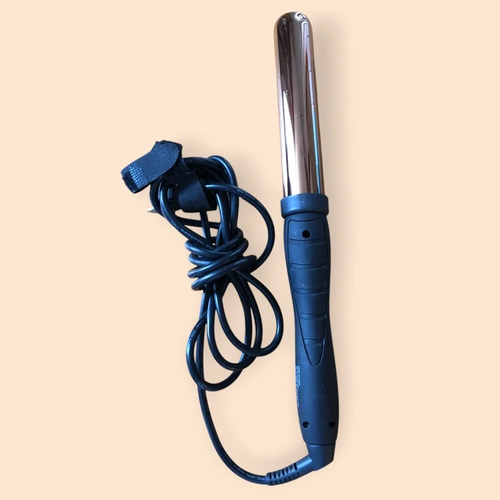 FoxyBae Wanderlux 32mm Curling Wand Black & Gold Model KS-203-32”